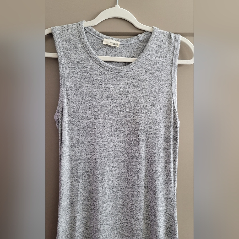 Wilfred Free | Medium | Grey - Picture 2 of 3